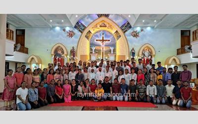 ICYM Bantwal Deanery along with Allipade Unit organised Taize Prayer